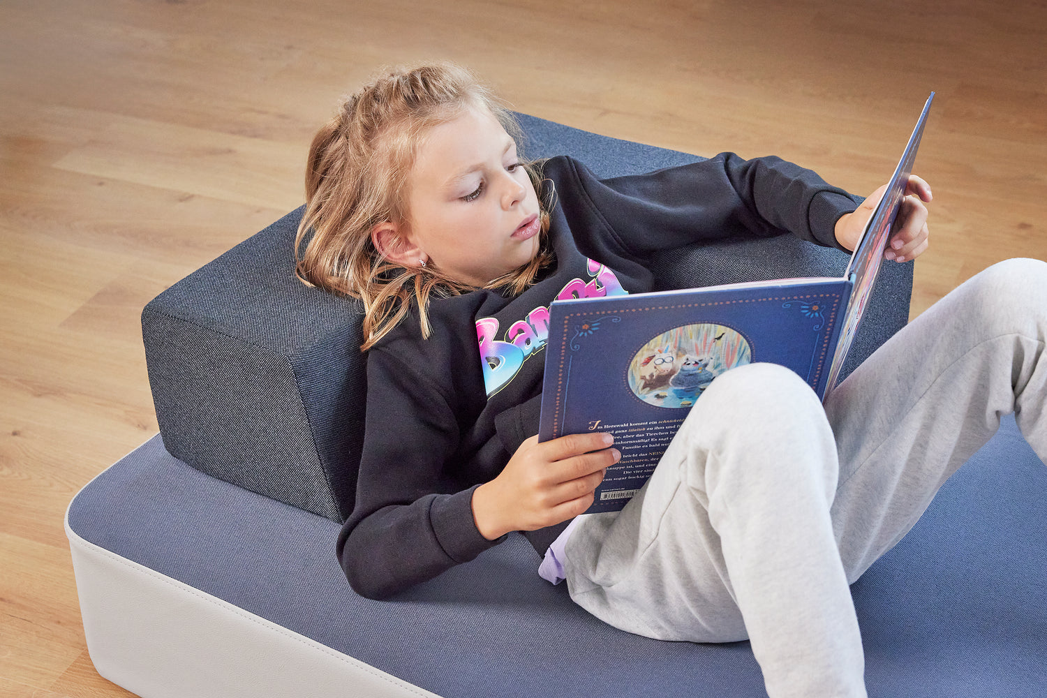 Huepfmatratze,Huepfpolster,Trampolin,Turnmatte,Gymnastikmatte,Turnen,Kinder Trampolin, Matratze,Kinderzimmer,Sportmatratze, Turnmatratze,Rückenpolster,Rückenlehne,Sitzkissen,Kinderkissen,Spielkissen,Spielsofa,