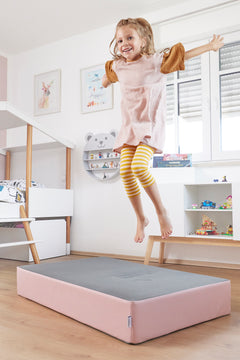 Huepfmatratze,Huepfpolster,Trampolin,Turnmatte,Gymnastikmatte,Turnen,Kinder Trampolin, Matratze,Kinderzimmer,Sportmatratze, Turnmatratze,Rückenpolster,Rückenlehne,Sitzkissen,Kinderkissen,Spielkissen,Spielsofa,