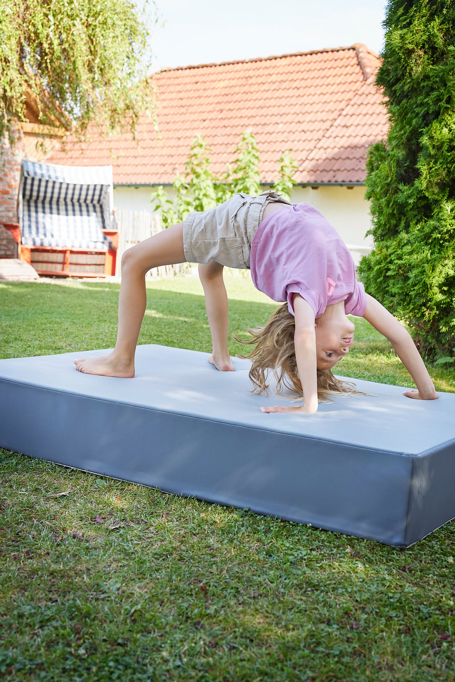 Huepfmatratze,Huepfpolster,Trampolin,Turnmatte,Gymnastikmatte,Turnen,Kinder Trampolin, Matratze,Kinderzimmer,Sportmatratzed, Turnmatratze,